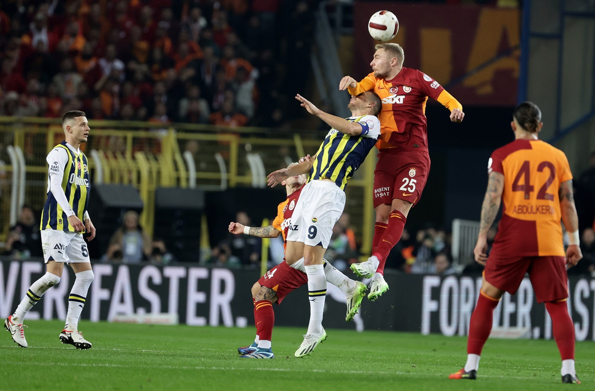 Mnogo naboja i nervoze, a malo fudbala: Fenerbahče i Galatasaray podijelili bodove