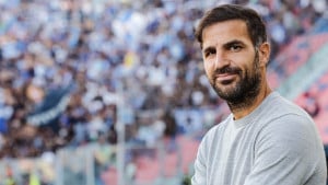 Fabregas doveo Tudora na korak do otkaza, a onda ga je i žestoko "poklopio"