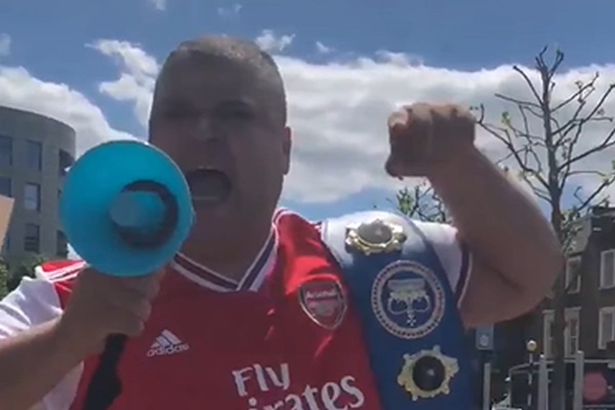 Sezona nije ni počela, a protesti navijača Arsenala uveliko traju