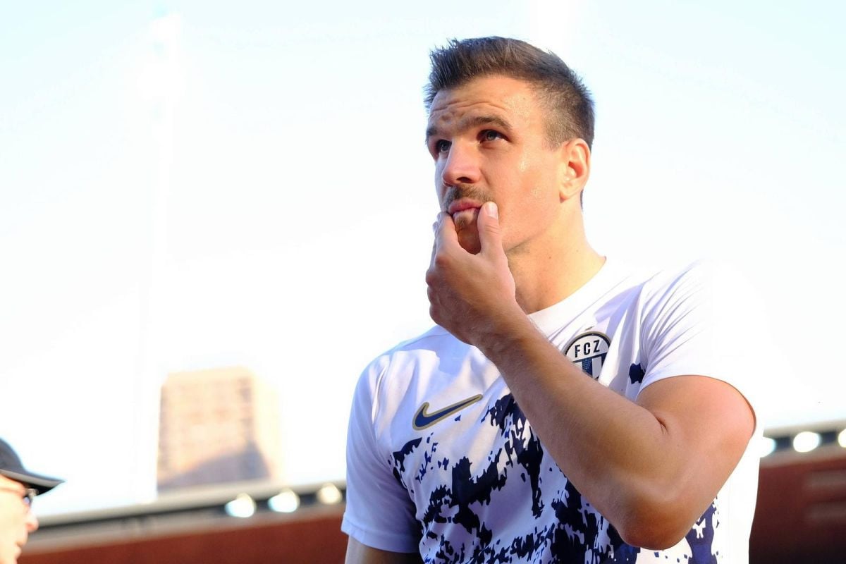 Hajduku se nudi robusni špic, želi igrati s Livajom: "Odbio bih i Real Madrid zbog njih" Hajduku se nudi robusni špic, želi igrati s Livajom: "Odbio bih i Real Madrid zbog njih"