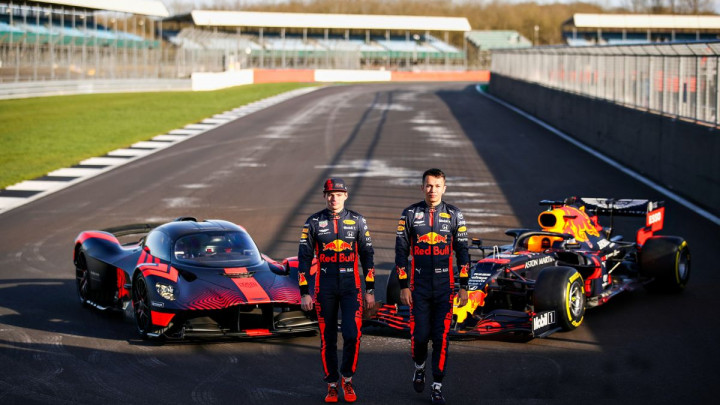 Verstappen i Albon testirali revolucionarni Aston Martin Valkyrie