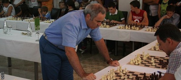 Kasparov odigrao simultanku u Širokom