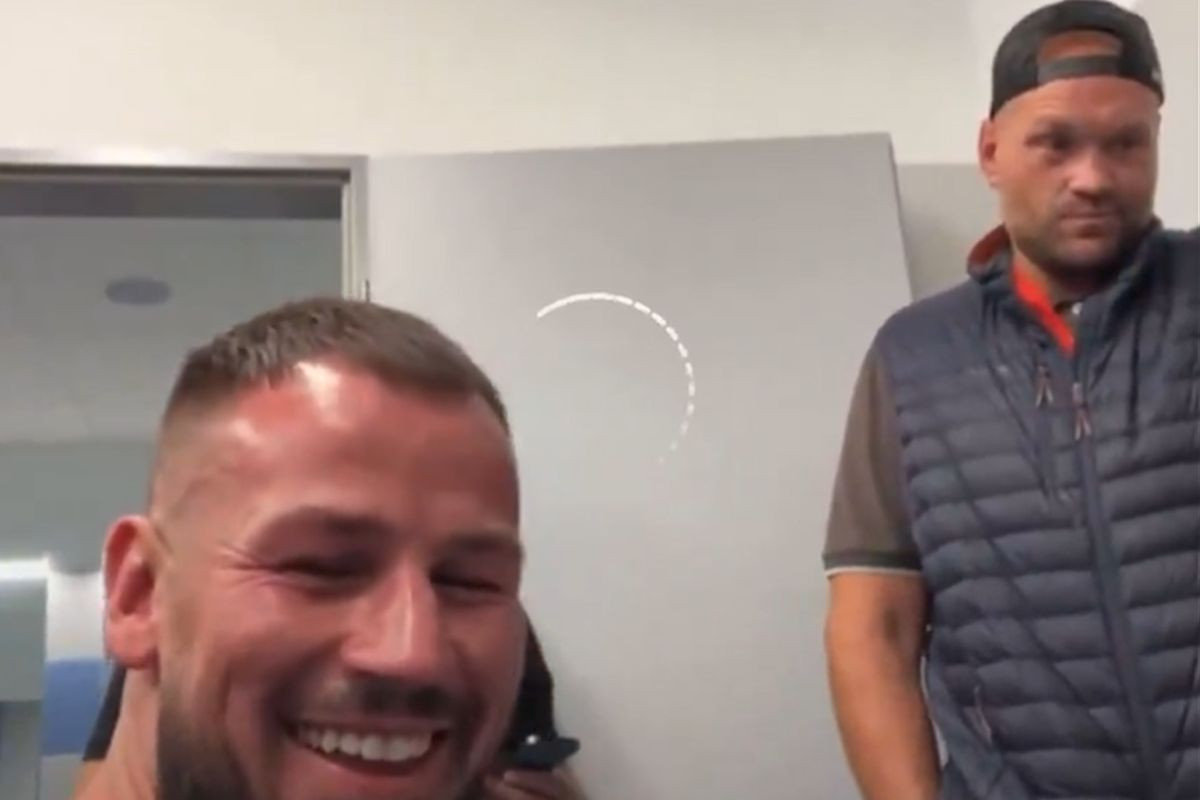 Ovo će rijetki da dožive - Tyson Fury je u svlačionici shvatio ko su Bosanci Ovo će rijetki da dožive - Tyson Fury je u svlačionici shvatio ko su Bosanci