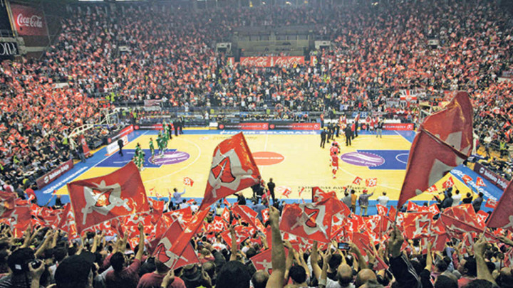 Euroliga tražila od Zvezde da obilježi Noć vještica, Delije odgovorile ogromnim krstom