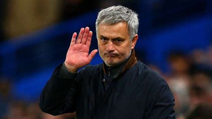 Mourinho: Vidite da gubim mečeve, ko će mene angažovati? Mourinho: Vidite da gubim mečeve, ko će mene angažovati?