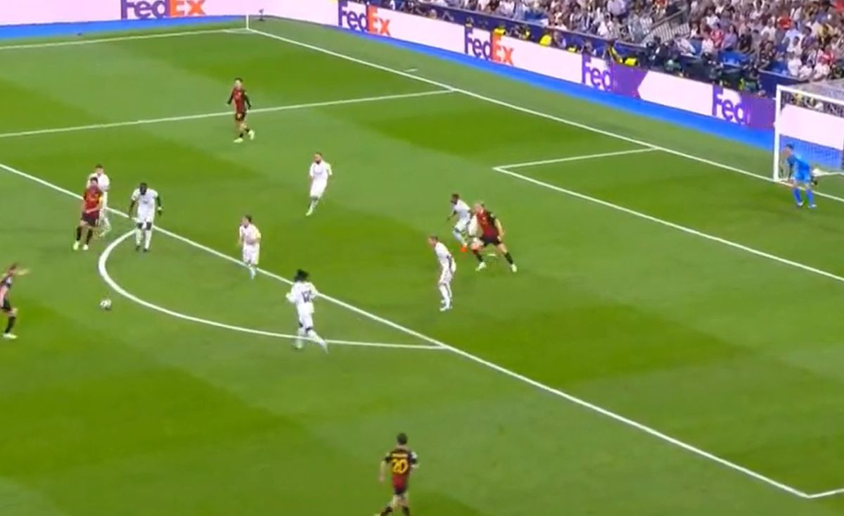 Spektakl u finalu prije finala: Majstorija De Bruynea za 1:1 u Madridu