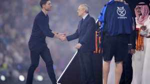 Održan hitan sastanak! Florentino Perez odlučio sudbinu Xabija Alonsa u Real Madridu