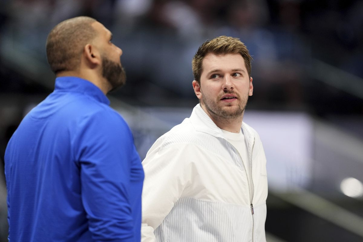 Dončić poslao emotivnu poruku Dallasu, ali jedan detalj nije promakao Dončić poslao emotivnu poruku Dallasu, ali jedan detalj nije promakao