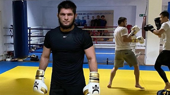 Khabibov trener tvrdi: Mnogi bi zaspali od njegovog udarca
