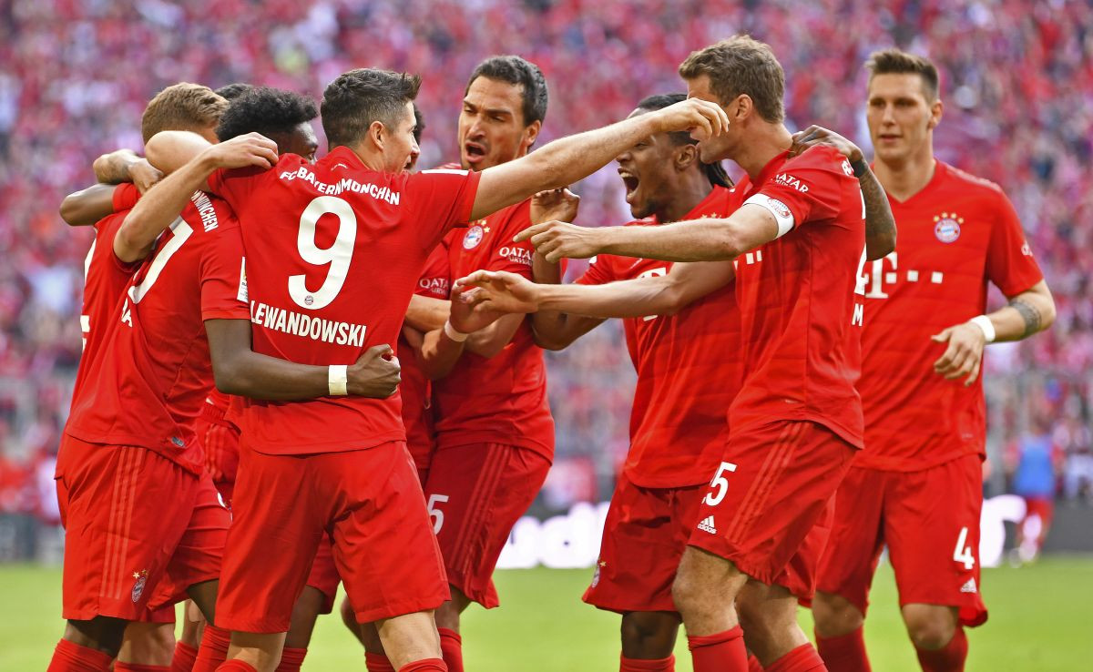 Bayern razbio Eintracht za novi naslov prvaka, Ribery i Robben postigli golove na oproštaju