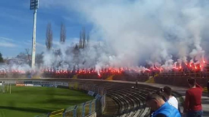 Manijaci na treningu Plavih