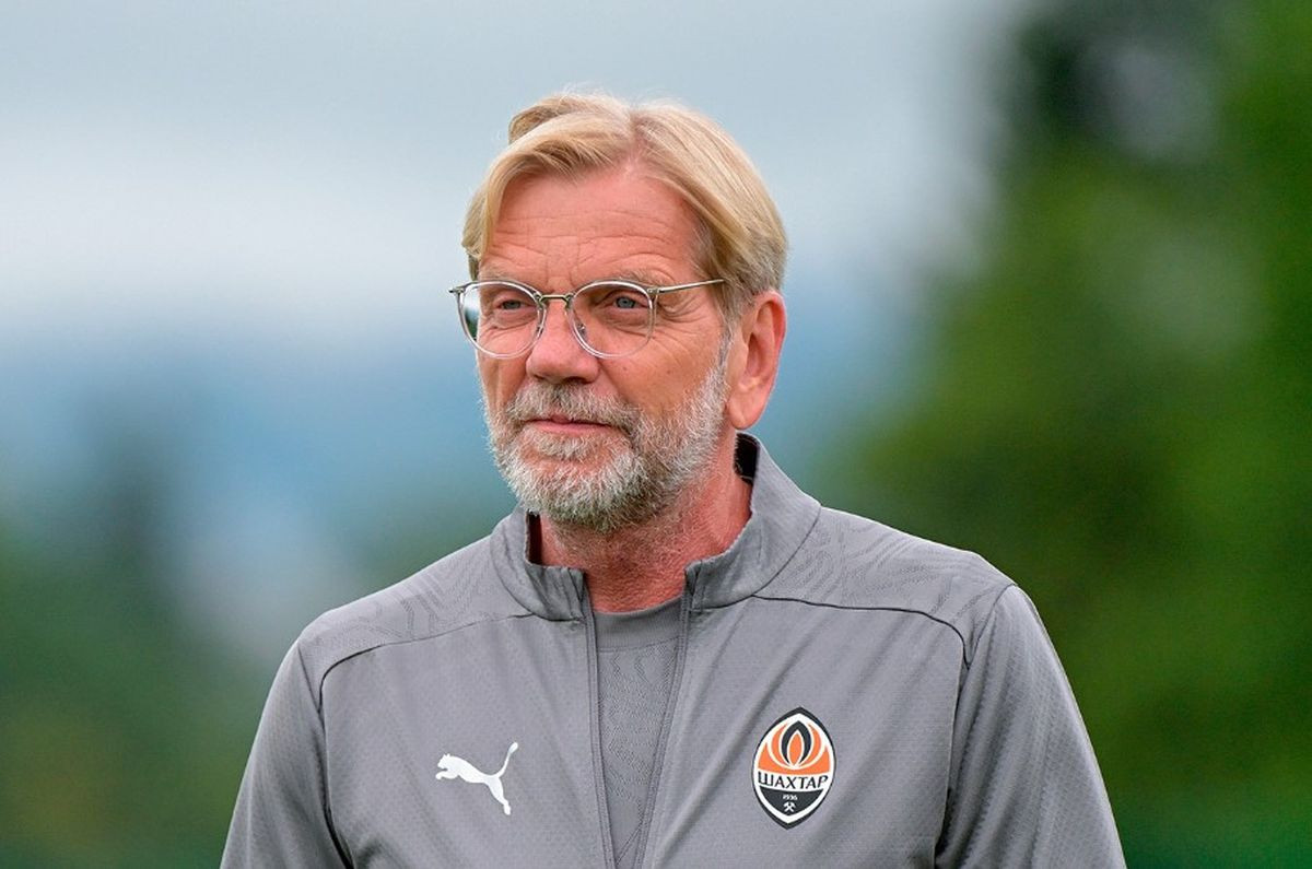Sličnost je zaista nevjerovatna: Shakhtar predstavio "svog Jurgena Kloppa" Sličnost je zaista nevjerovatna: Shakhtar predstavio "svog Jurgena Kloppa"