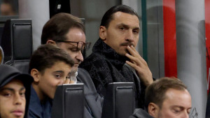 Baš ne podnosi alkohol: Ibrahimović se toliko napio da je zaspao ondje gdje nikako ne bi trebao 