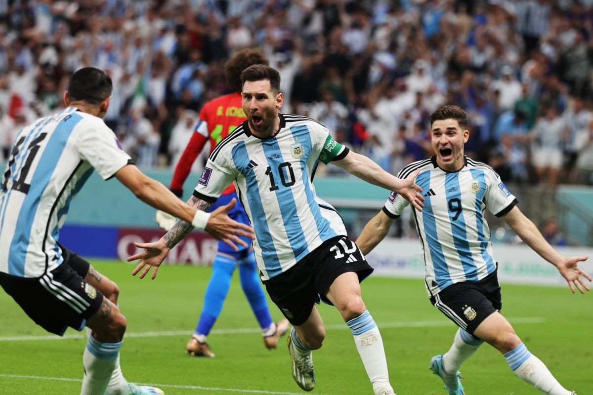 Argentina se na vrijeme probudila i sa dva sjajna gola ostala u igri za osminu finala 