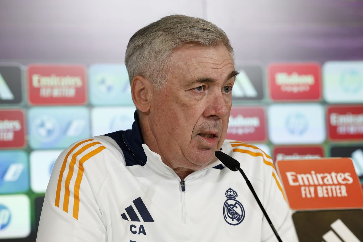 Carlo Ancelotti potvrdio veliko pojačanje za Real Madrid: "Blizu je, tu je od 20. januara" Carlo Ancelotti potvrdio veliko pojačanje za Real Madrid: "Blizu je, tu je od 20. januara"