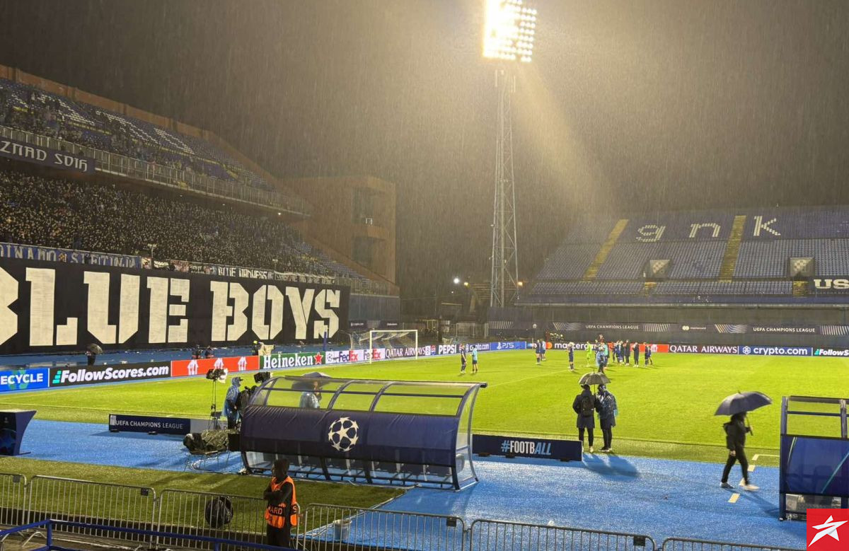 Igračima Dinama nije bilo do života kada je sudija svirao kraj, a onda su stali pred Bad Blue Boyse Igračima Dinama nije bilo do života kada je sudija svirao kraj, a onda su stali pred Bad Blue Boyse