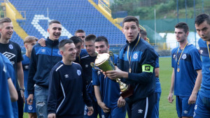 Kadeti FK Željezničar nakon meča proslavili naslov prvaka