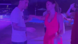 Messi i Antonella zaplesali uz taktove posebne pjesme, sve je začinjeno poljupcem