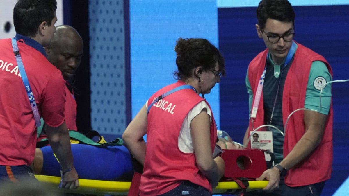 Horor scene na Olimpijskim igrama: Plivačica kolabirala, ljekari hitno reagovali! Horor scene na Olimpijskim igrama: Plivačica kolabirala, ljekari hitno reagovali!
