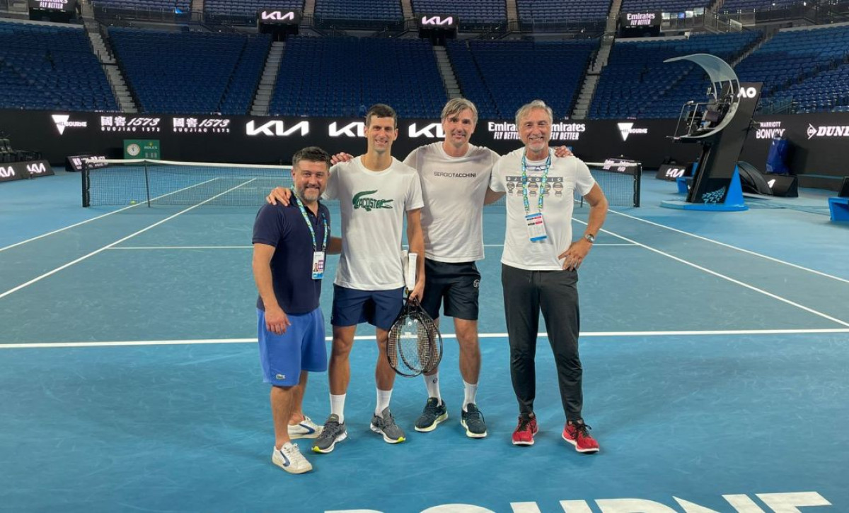 Đoković se konačno oglasio: Pored svega što se desilo želim ostati i igrati na Australian Openu!