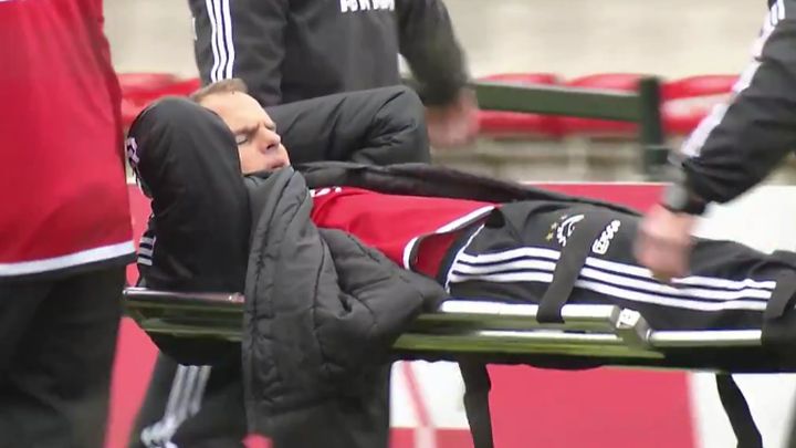 Trener Ajaxa nakon treninga završio u bolnici
