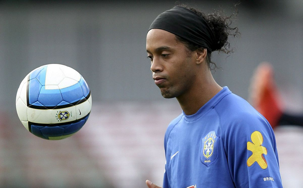 Ronaldinho otkrio misteriju kako je postao fudbalski čarobnjak: "Igrao sam bosonog, ali tužno je..."