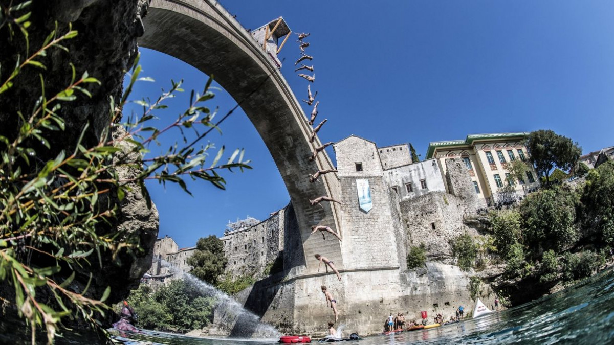 Tri godine Red Bull Cliff Divinga u Mostaru: Najbolji trenuci