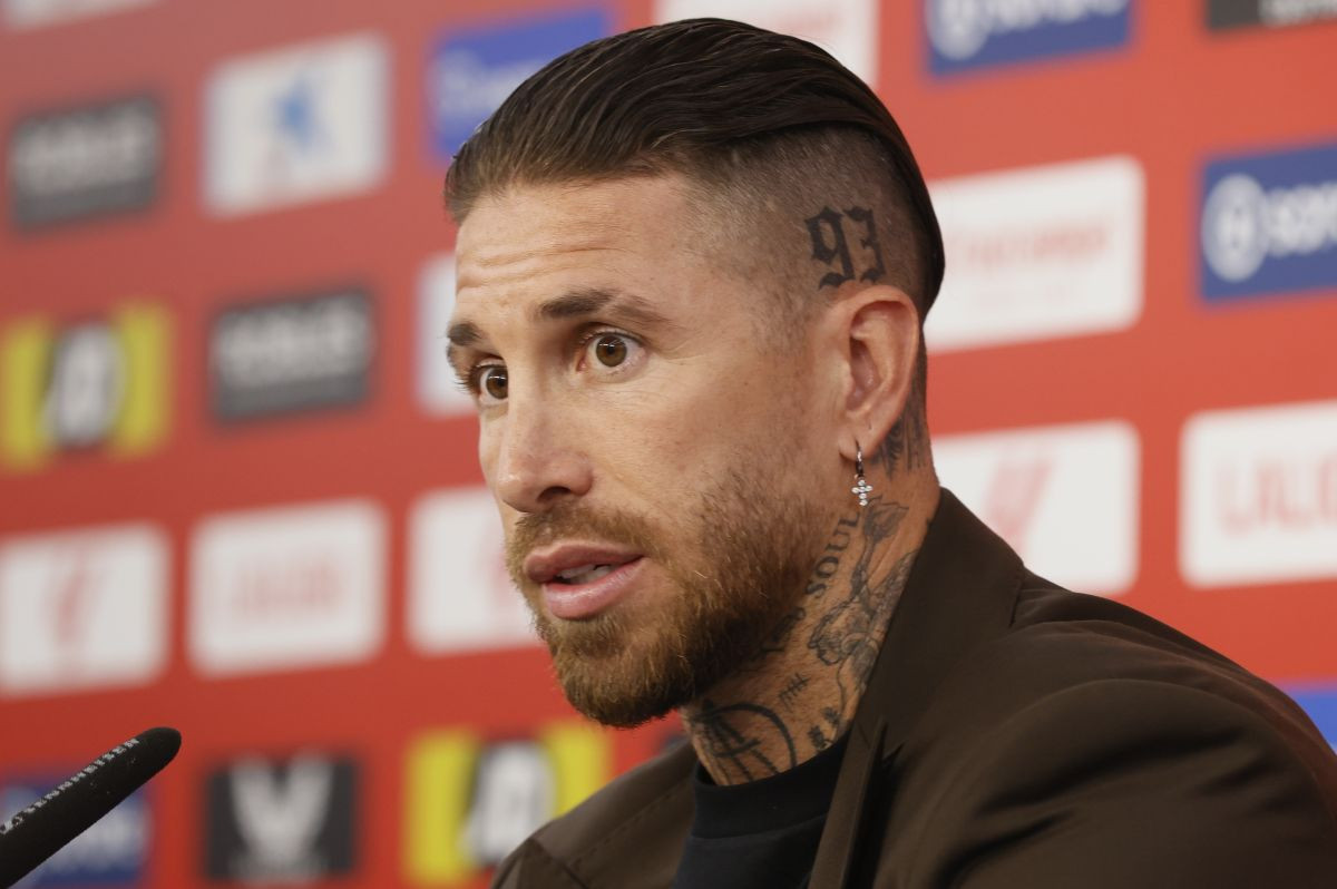 Ramos je pred spektakularnim potpisom, navijači su već u delirijumu Ramos je pred spektakularnim potpisom, navijači su već u delirijumu