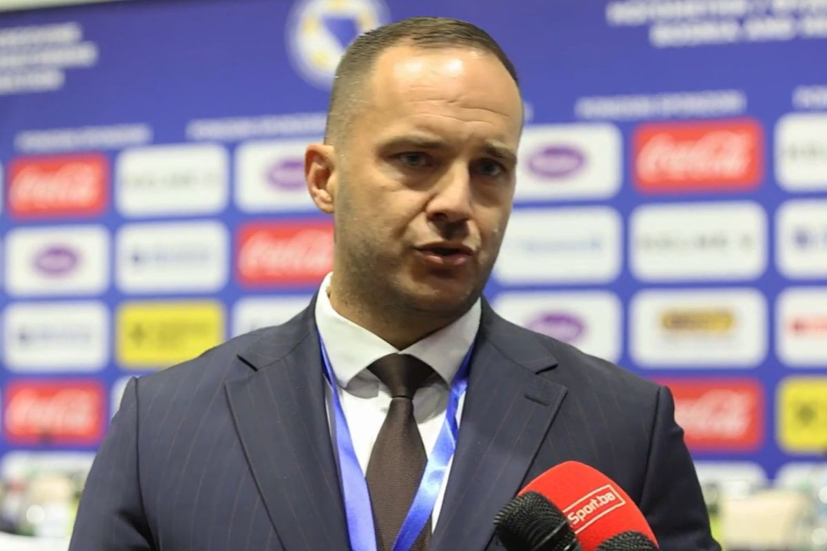 Zeljković: Samo naš i još jedan Savez nema usklađen Statut s UEFA-om, moramo to uraditi Zeljković: Samo naš i još jedan Savez nema usklađen Statut s UEFA-om, moramo to uraditi