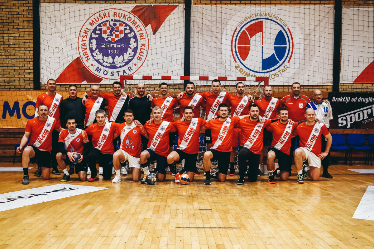 Rukometna egzibicija – Karačić, Marić, Šego i druge zvijezde priredile spektakl u Mostaru!