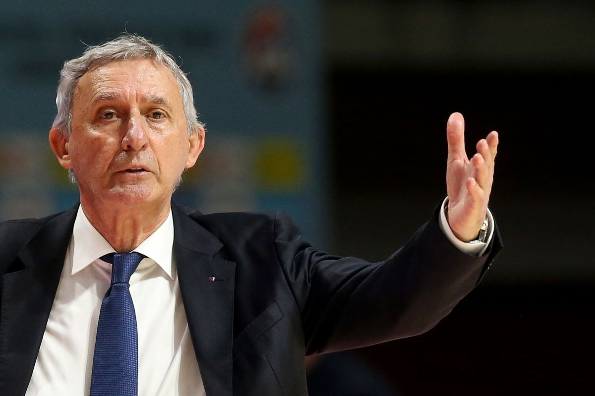 Pešić je dobio bolan udarac od Partizana i Crvene zvezde: Ni mala kompenzacija neće puno pomoći Pešić je dobio bolan udarac od Partizana i Crvene zvezde: Ni mala kompenzacija neće puno pomoći