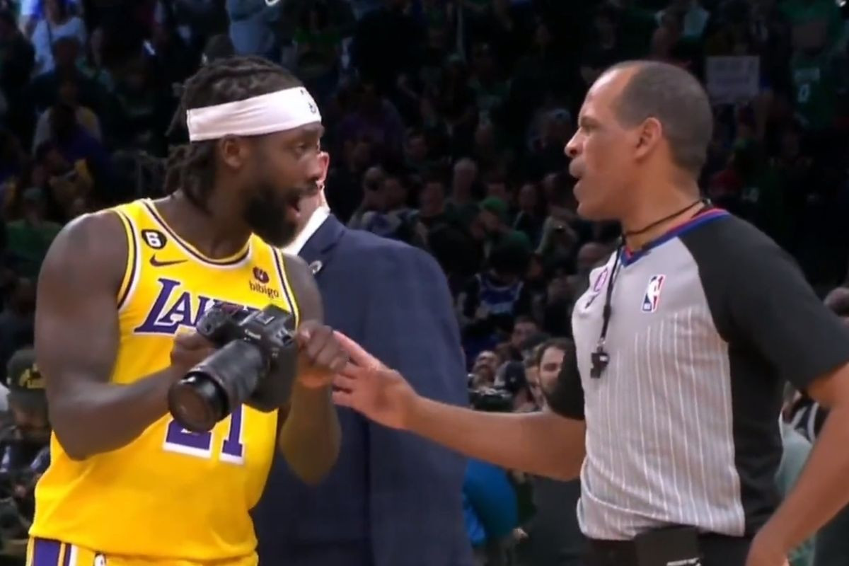 Najluđa glava NBA lige i najbizarnija tehnička ikad: Sudiji donio fotoaparat da mu ukaže na grešku