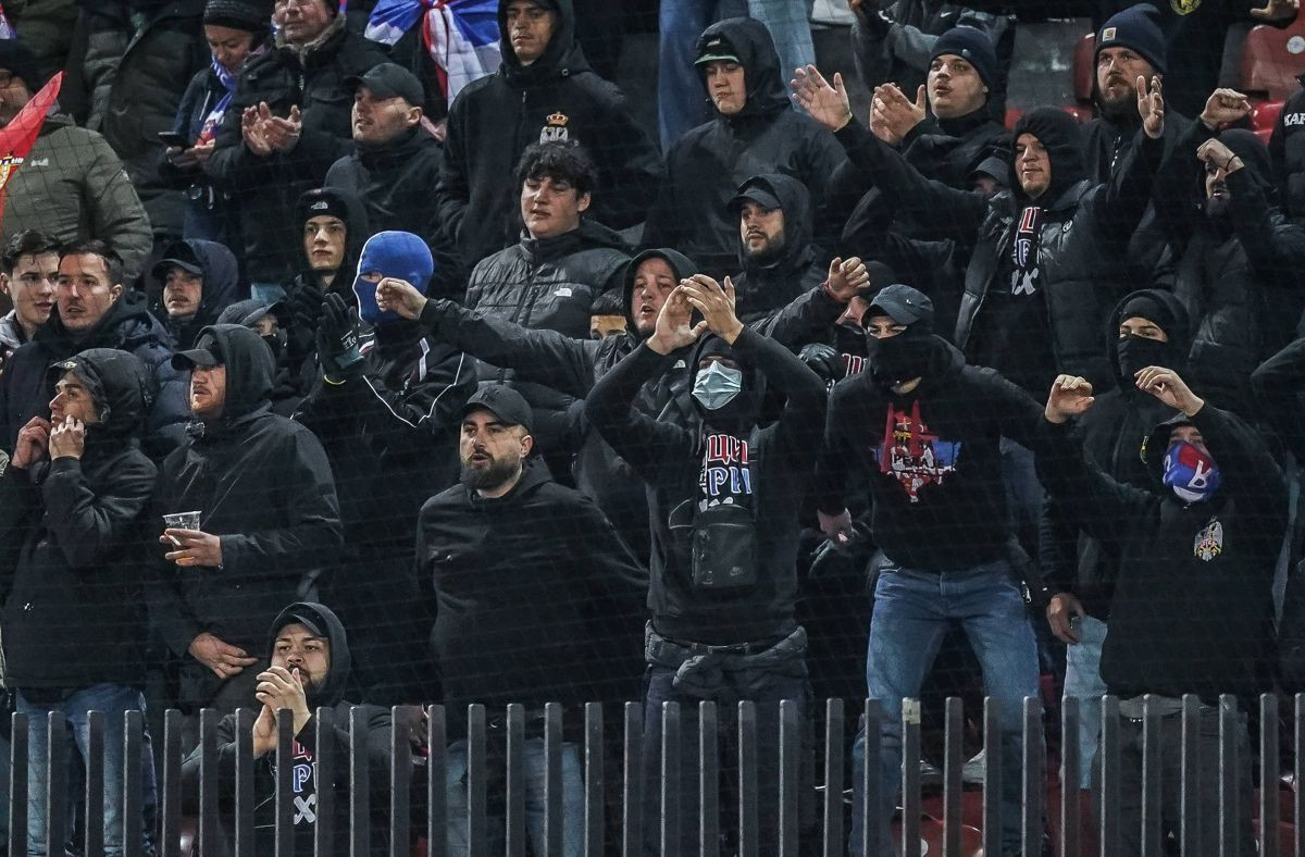 Albanci oduševljeni šta je UEFA uradila Srbima nakon njihovog plana za Tiranu: "Ostavili su ih..." Albanci oduševljeni šta je UEFA uradila Srbima nakon njihovog plana za Tiranu: "Ostavili su ih..."