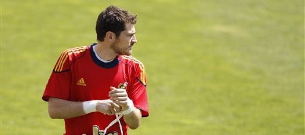 Casillas: Lopta za SP je užasna Casillas: Lopta za SP je užasna