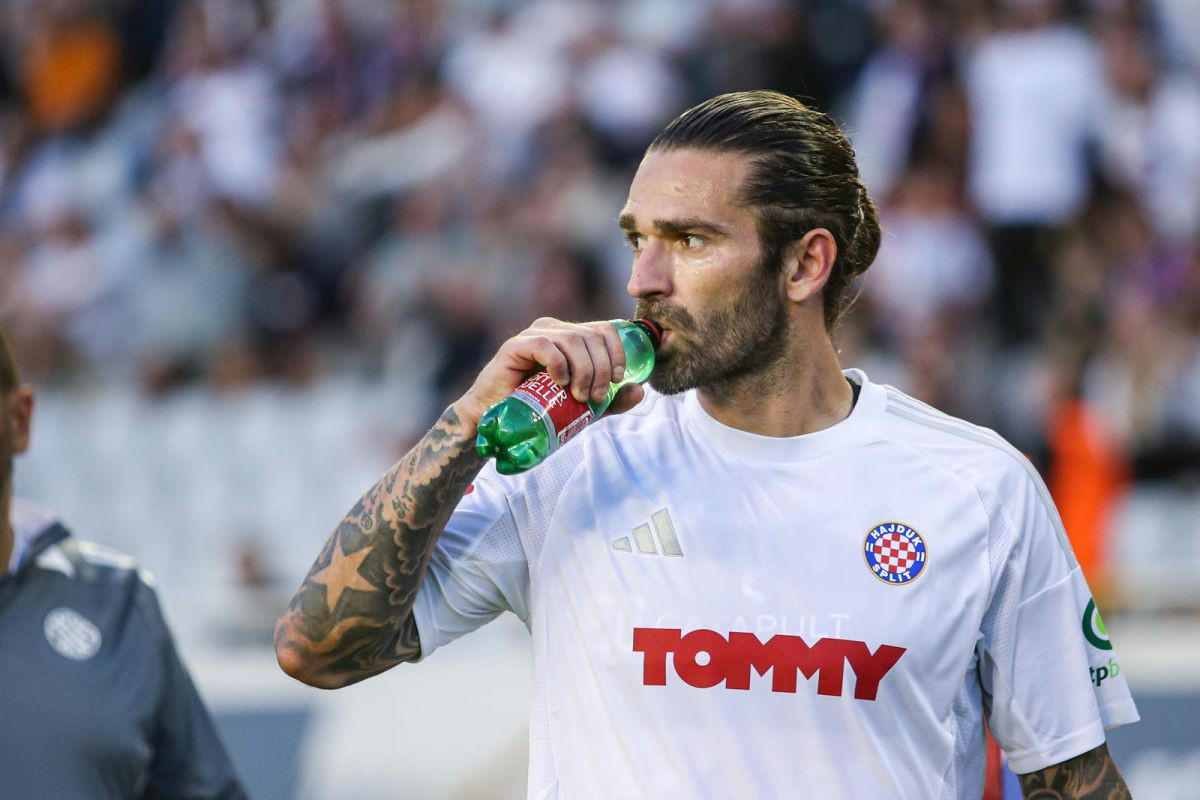 E to je Hajduk! Livaji ništa nije jasno, jedan od najboljih u ligi dolazi na Poljud da bude rezerva E to je Hajduk! Livaji ništa nije jasno, jedan od najboljih u ligi dolazi na Poljud da bude rezerva