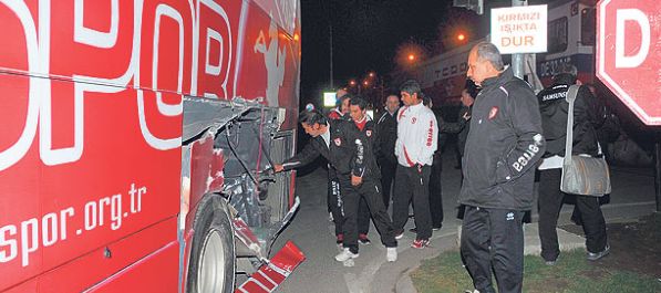 Voz udario autobus sa igračima Samsunspora