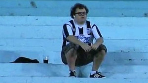 Prije osam godina je bio jedini navijač na tribini, a sada je svom klubu donio prvi trofej