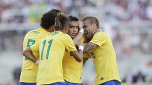 S Brazilom osvojio Kup Konfederacija, ima i Kup UEFA, a sada leži u zatvoru zbog porodičnog nasilja