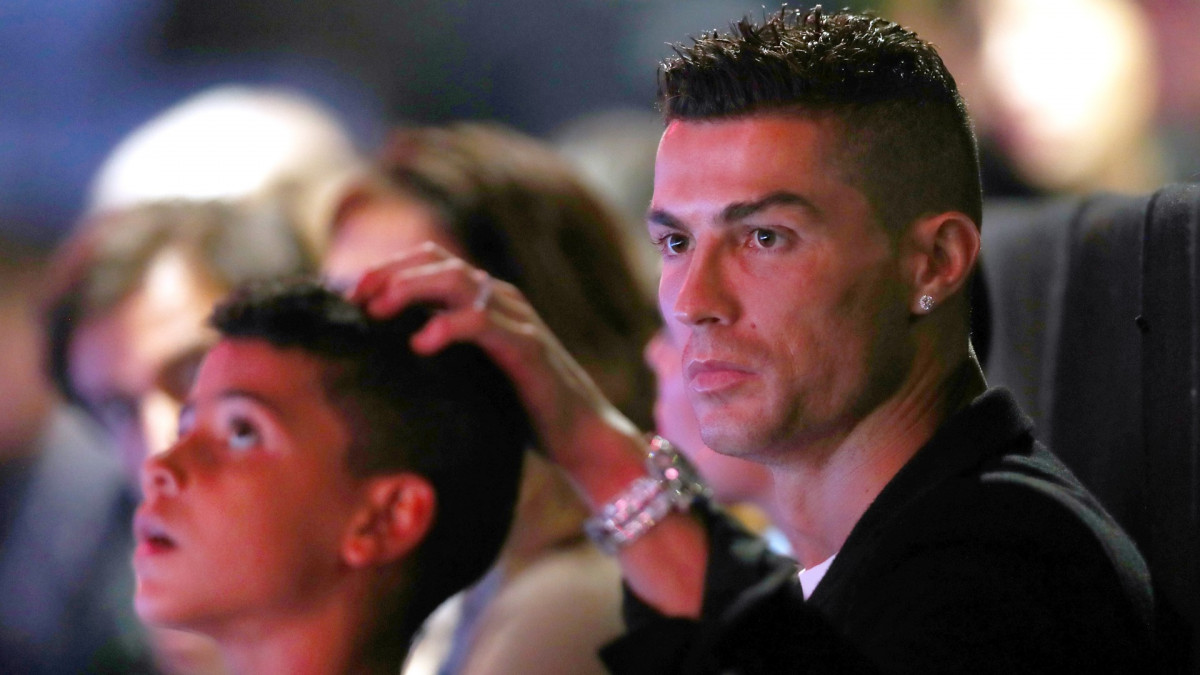 Razdvajaju se Ronaldo i Cristiano Junior: Poznat je novi klub sina najpopularnijeg igrača današnjice