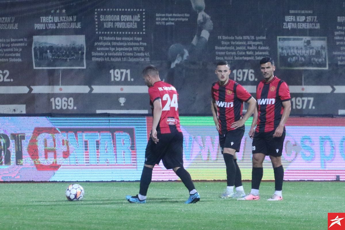 Sloboda u prvoj pripremnoj utakmici brojala do šest, hat-trick Smajića Sloboda u prvoj pripremnoj utakmici brojala do šest, hat-trick Smajića