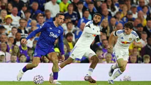 Leeds odnio pobjedu na povratku u elitni rang engleskog fudbala, Grealish debitovao za Everton