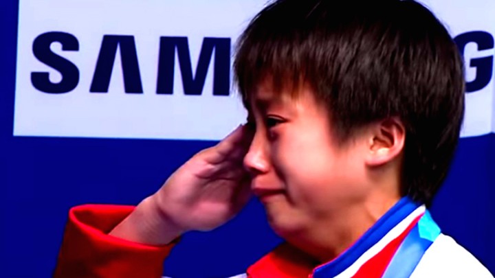 Djevojčica iz Sjeverne Koreje se rasplakala slušajući himnu