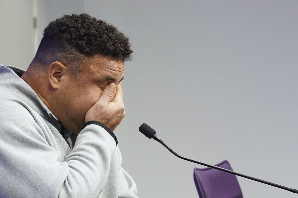 Što mu to treba u životu? Navijači Valladolida za sva vremena ponizili Ronalda, čeka se reakcija Što mu to treba u životu? Navijači Valladolida za sva vremena ponizili Ronalda, čeka se reakcija