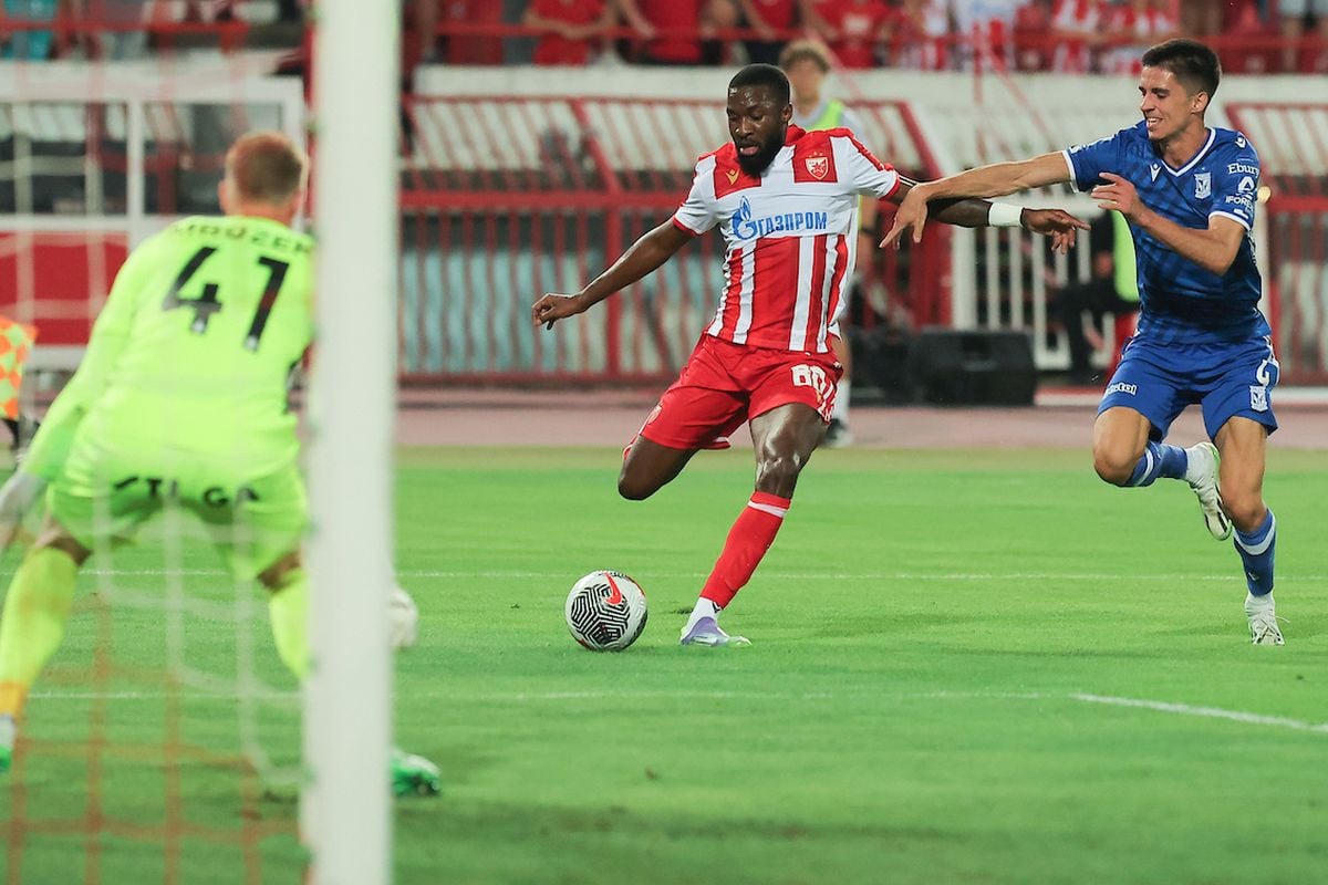 Navijači Crvene zvezde čuli ko im se vraća: "E, sad smo na***ali"