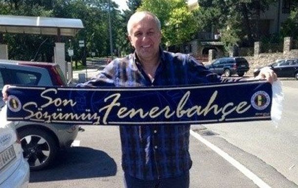 Fenerbahče predstavlja Obradovića na fudbalskom stadionu Fenerbahče predstavlja Obradovića na fudbalskom stadionu