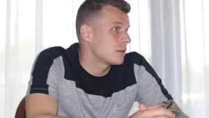Gotovo je! Memišević potpisao ugovor karijere