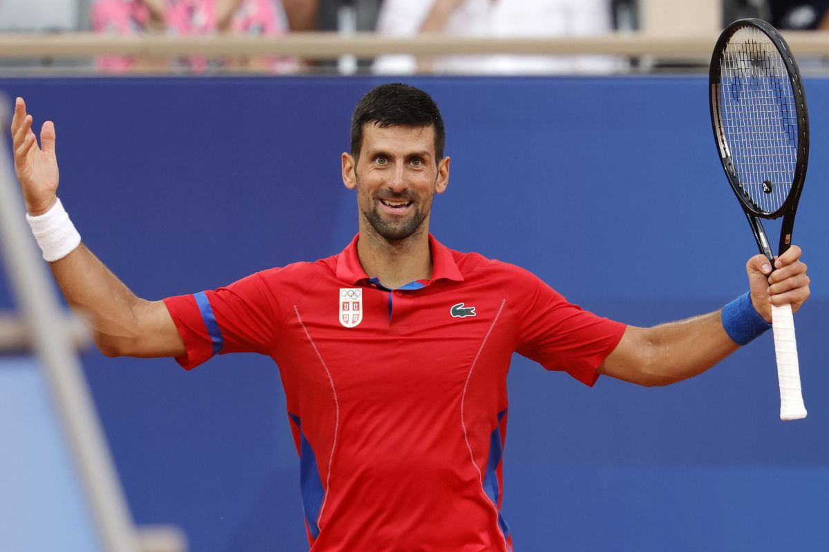 Novak Đoković na korak od velikog finala, jedan set dijeli ga od borbe za zlato na Olimpijadi Novak Đoković na korak od velikog finala, jedan set dijeli ga od borbe za zlato na Olimpijadi
