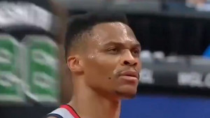 Westbrook se obrukao sa linije za slobodna bacanja i ostao u čudu