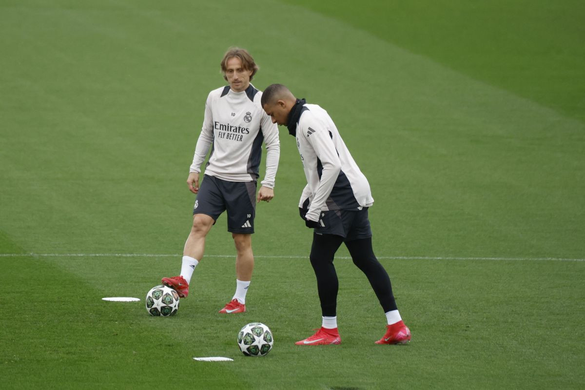 Modrić zadao domaću zadaću Mbappeu: "Ako želiš da budeš kao Cristiano, onda moraš da..." Modrić zadao domaću zadaću Mbappeu: "Ako želiš da budeš kao Cristiano, onda moraš da..."