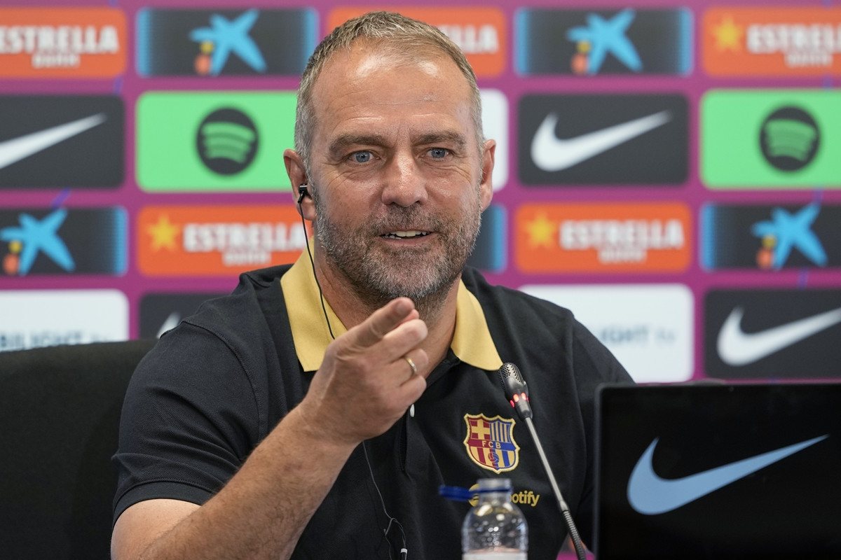 Hansi Flick riješio situaciju sa golmanima: "On će biti broj 1, ti možeš pakovati kofere!"